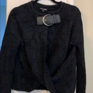 Buckle sweater